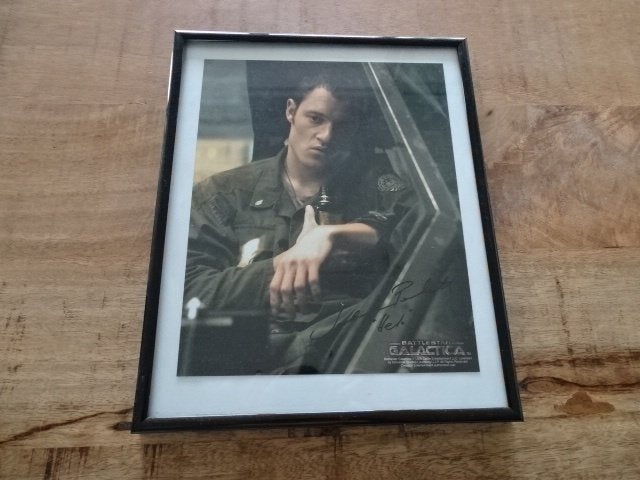 Battlestar Galactica handtekening Tahmoh Penikett, Ophalen of Verzenden, Zo goed als nieuw, Foto of Kaart