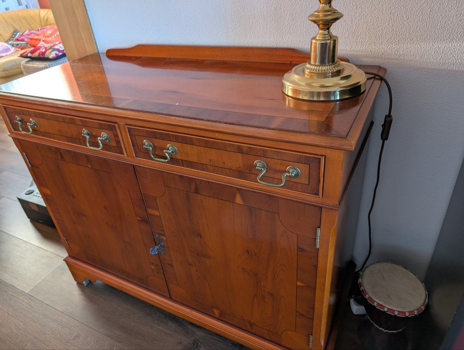 Klassiek dressoir met lades en deuren, Ophalen, Gebruikt, 100 tot 150 cm, Klassiek