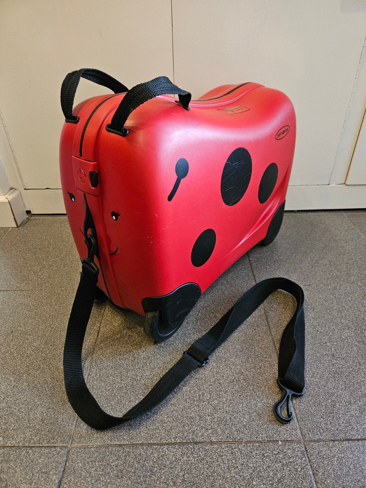 Samsonite Dream2Go Kids Koffer Lieveheersbeestje met Band, Sieraden, Tassen en Uiterlijk, Koffers, Wieltjes, Gebruikt, Hard kunststof