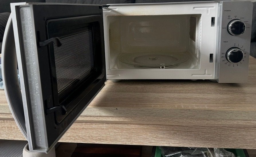 Zo goed als nieuwe SilverCrest magnetron, Minder dan 45 cm, Ophalen of Verzenden, Vrijstaand, Magnetron