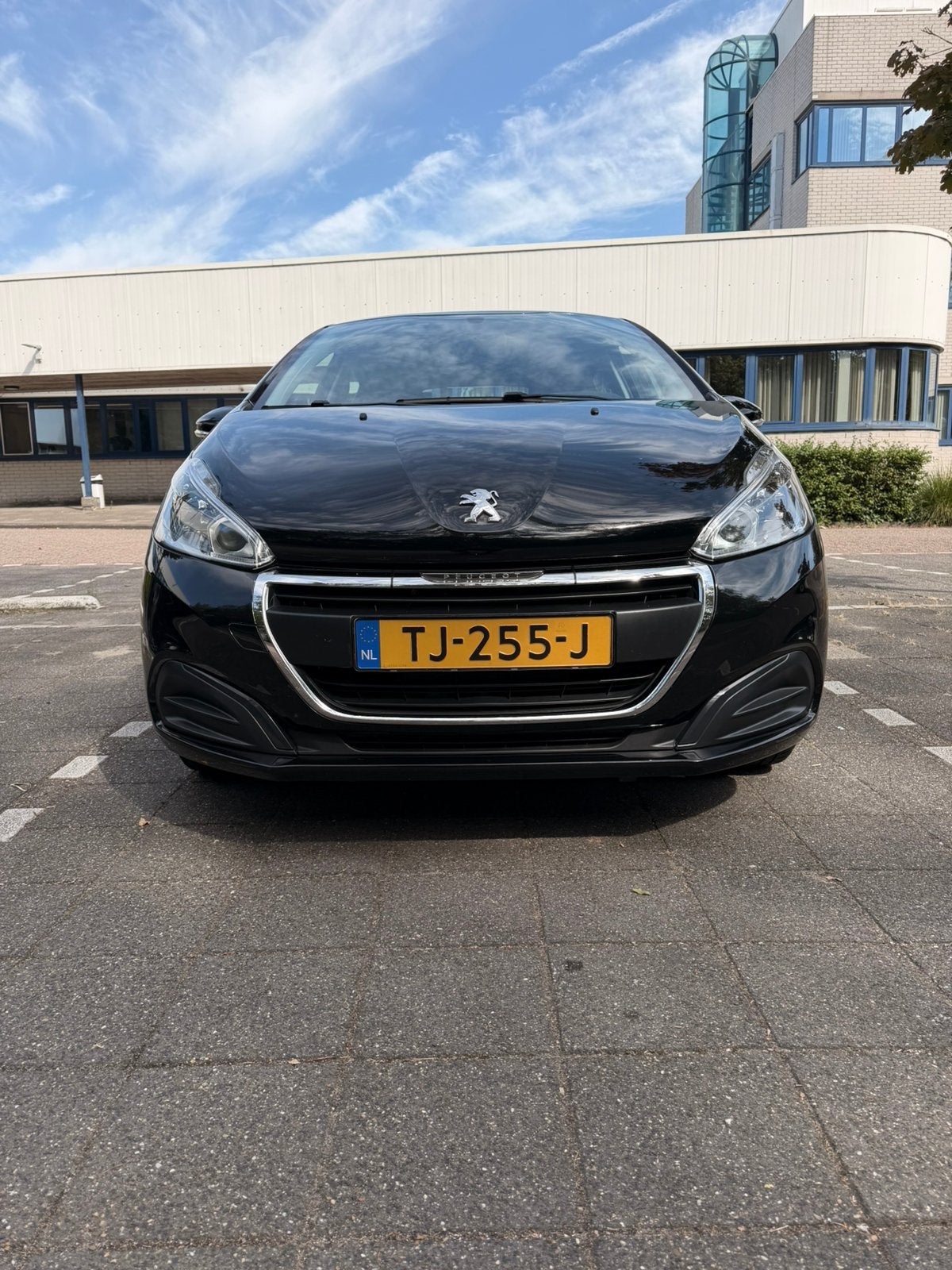 Peugeot 208 1.2 VTI 60KW/82PK 5-D 2018 Zwart, Voorwielaandrijving, 31 €/maand, 1199 cc, Origineel Nederlands