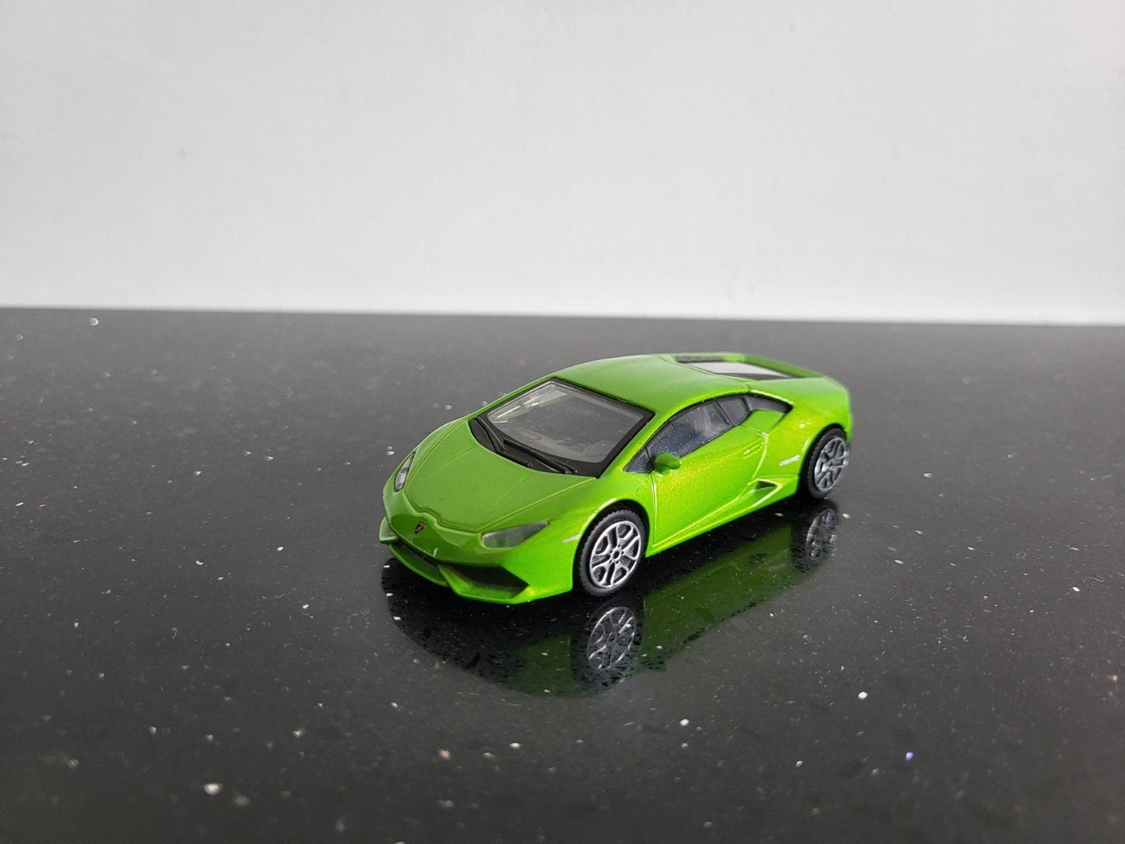 Lamborghini Huracan LP610-4 groen 1/43 Bburago, Ophalen of Verzenden, Zo goed als nieuw, Auto, Overige merken