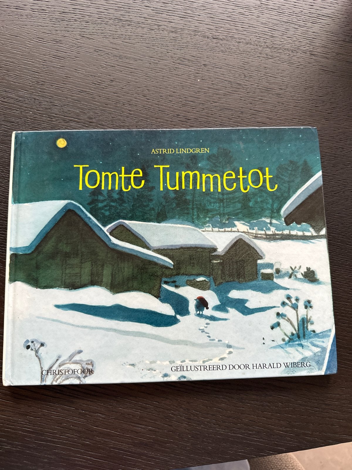 Tomte Tummetot - Astrid Lindgren (Geïllustreerd), Ophalen of Verzenden, Zo goed als nieuw, Sprookjes