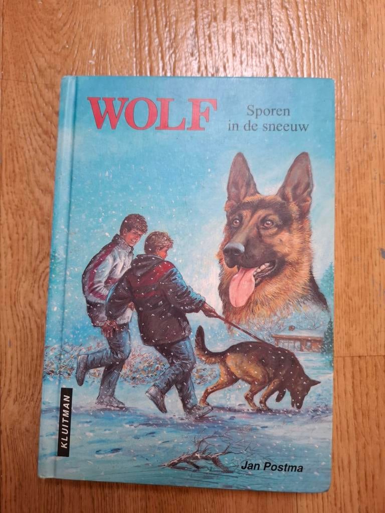 Wolf. Sporen in de sneeuw - Jan Postma (Kluitman), Ophalen of Verzenden, Gelezen, Jan Postma