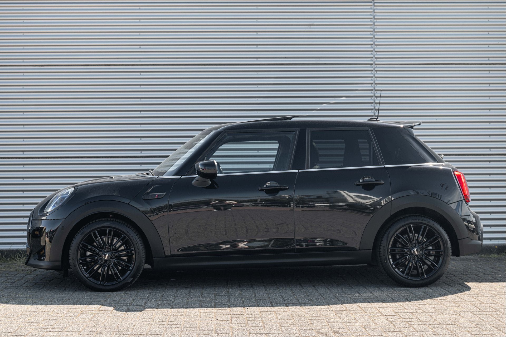 MINI Hatchback Cooper S Classic Automaat / Panoramadak / Spo, Auto's, Gebruikt, 4 cilinders, Met garantie (alle), 179 pk