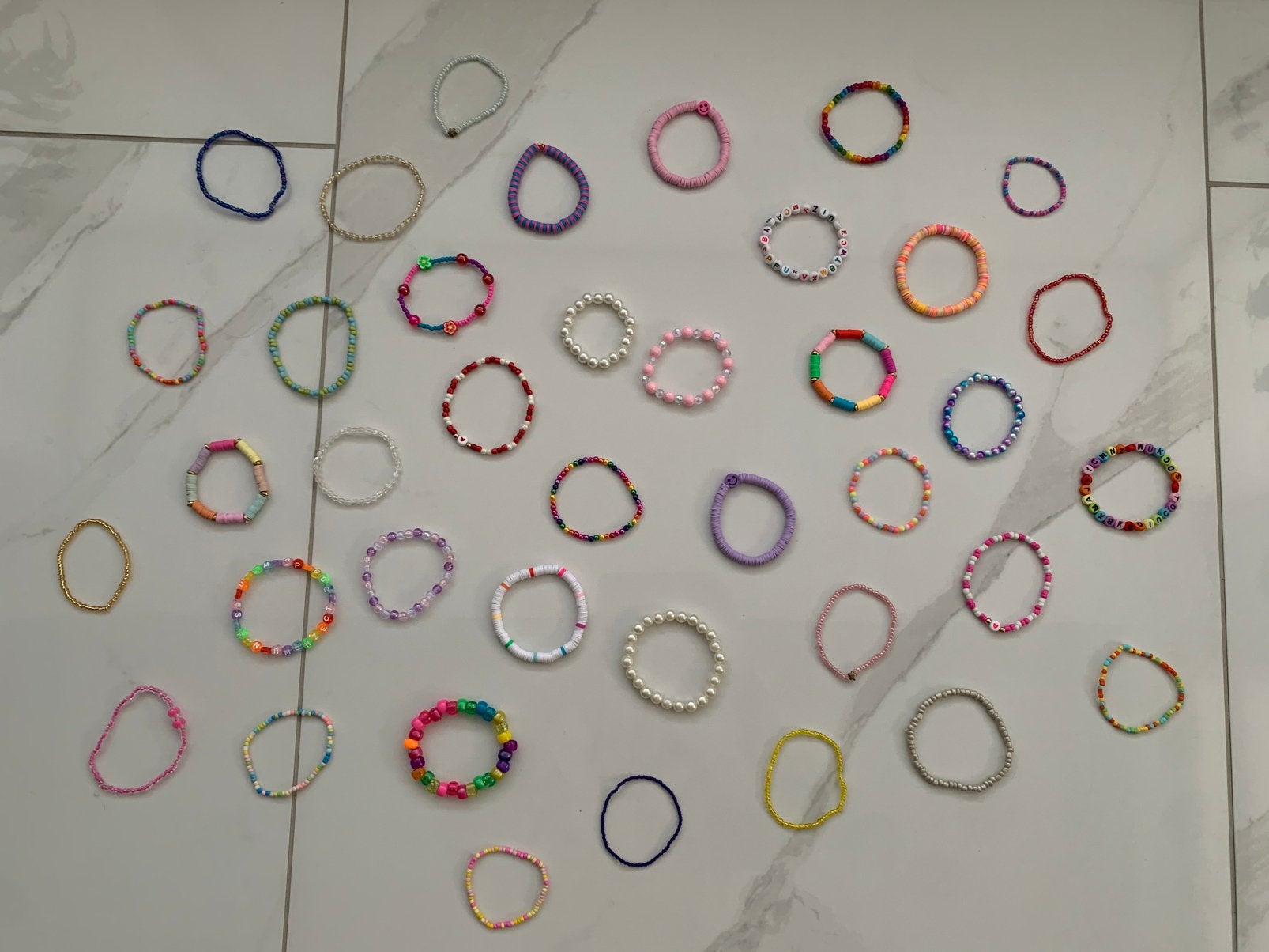 Mooie & Nieuw Armband uniek ( Hand gemaakt ), Overige kleuren, Kunststof of Plastic, Nieuw, Ophalen of Verzenden