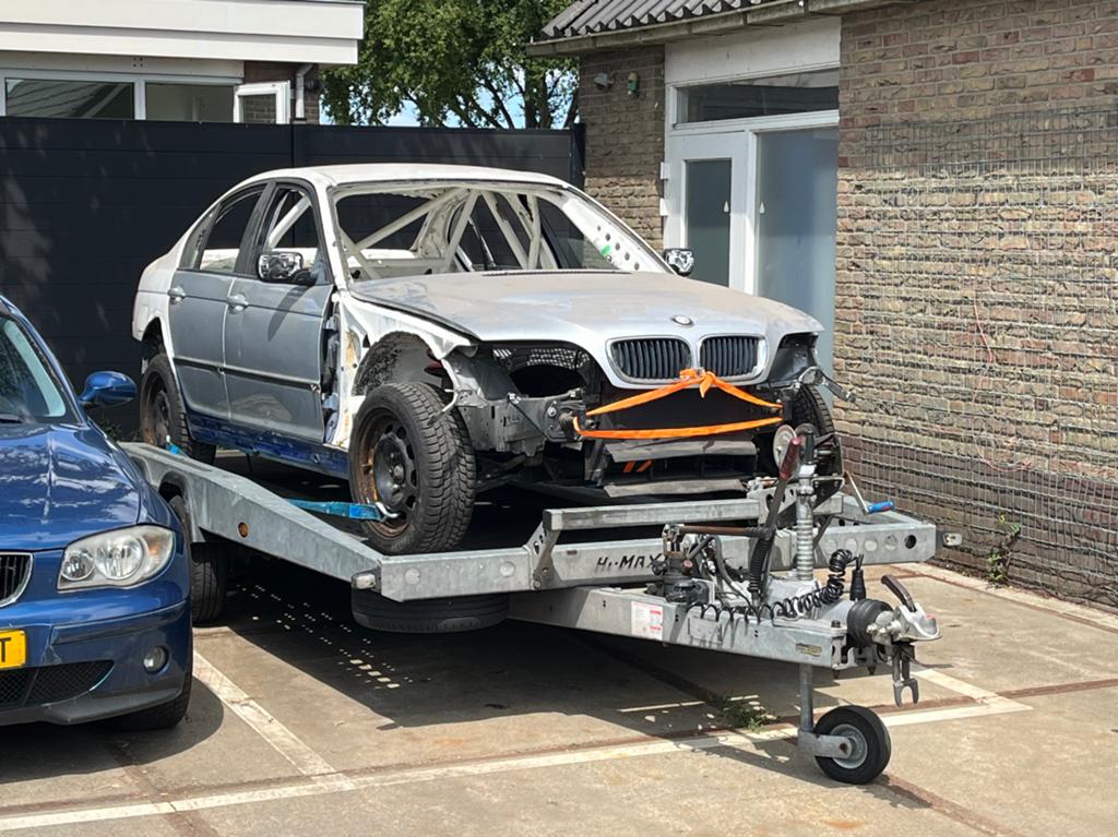 Bmw e46 carrosserie, Ophalen