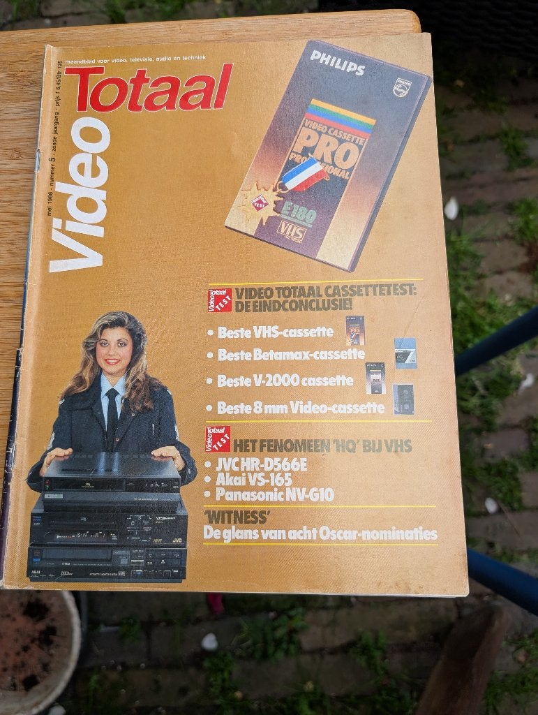 Video totaal met o.a. videobanden test, Ophalen of Verzenden