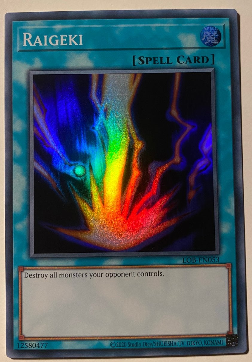 Yu-Gi-Oh! Raigeki LOB Print !, Ophalen of Verzenden, Gebruikt, Losse kaart, Foil