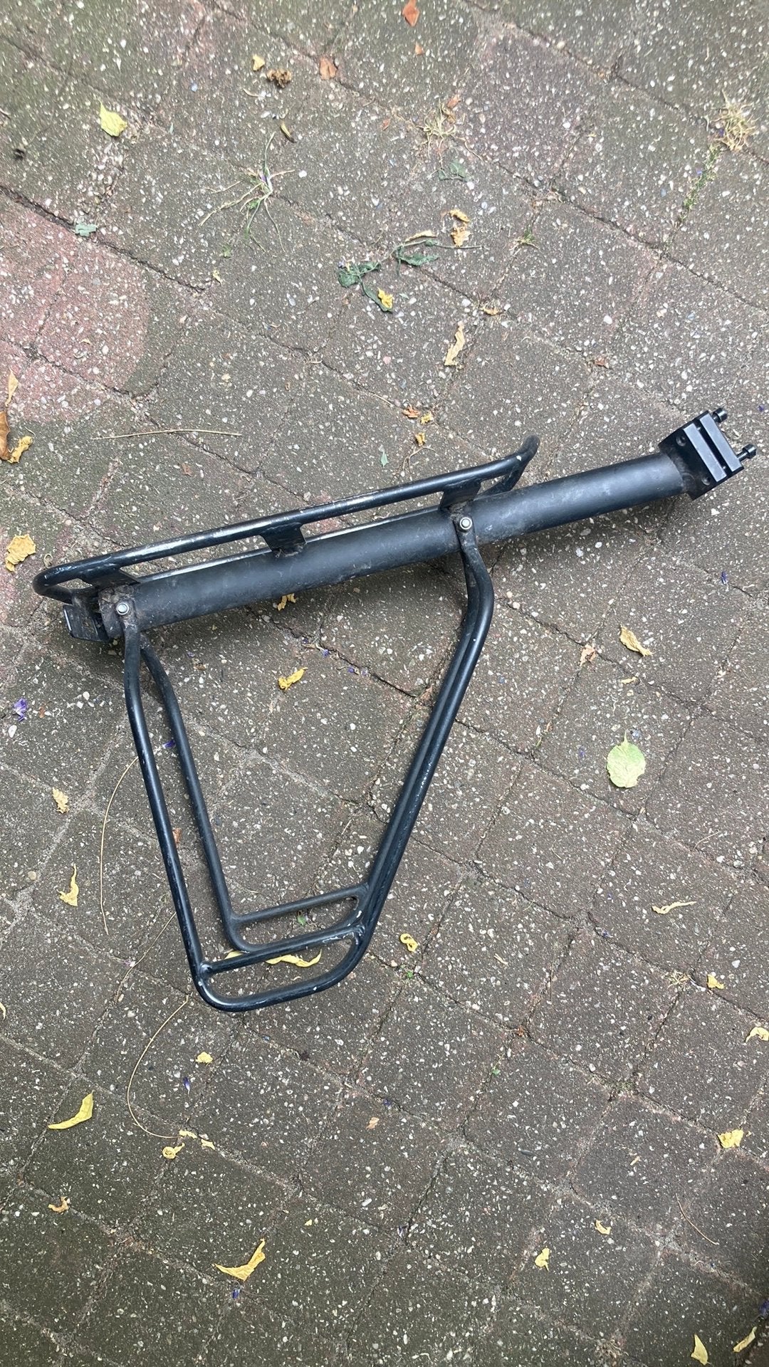 Bagegedrager voor aan zadelpen / frame, Ophalen, Zo goed als nieuw