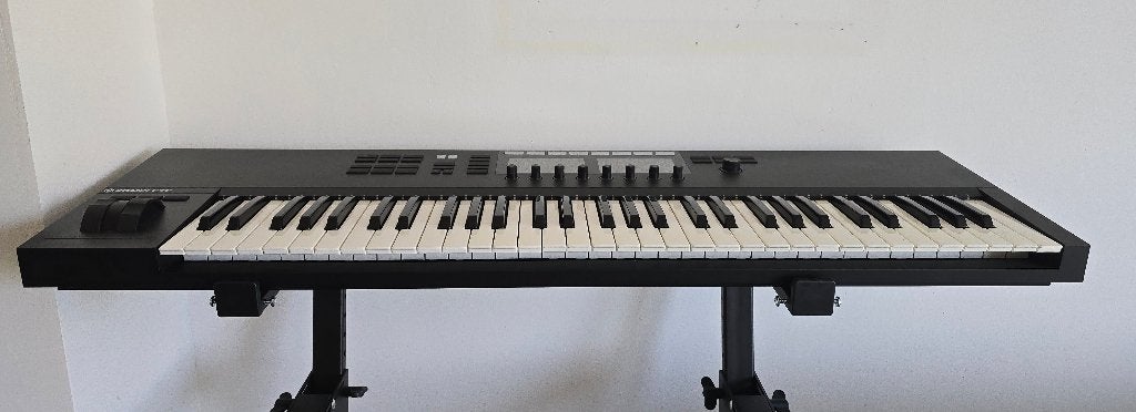 NI Komplete Kontrol S61 MIDI keyboard, Muziek en Instrumenten, Keyboards, 61 toetsen, Zo goed als nieuw, Midi-aansluiting, Ophalen