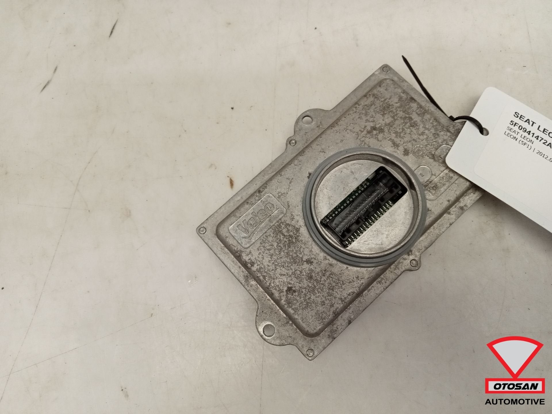 Seat Leon 5F Golf 7 Koplamp LED Module 5F0941472A, Gebruikt, Autovia A-2, Km 585 585
08760  Martorell, ES, Ophalen of Verzenden