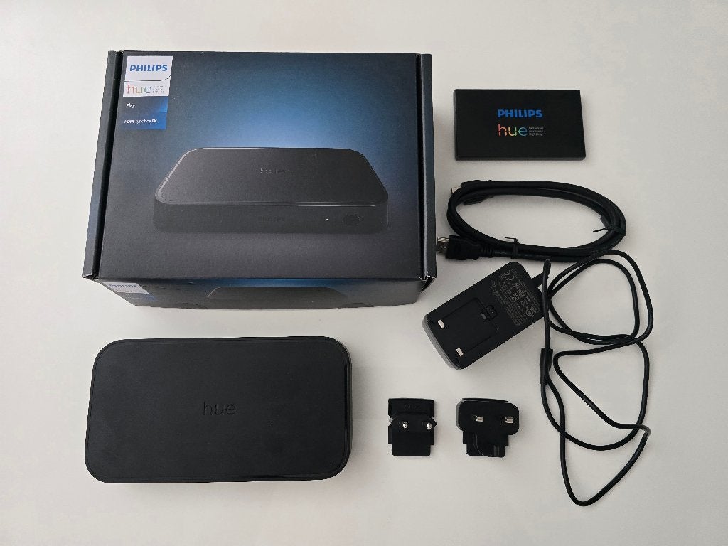 Hue Play HDMI Sync Box (8K) + Gradiënt Light Strip 65 inch, Ophalen, Zo goed als nieuw