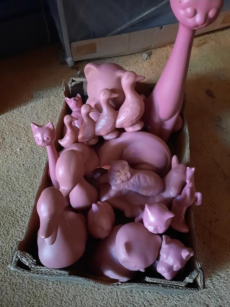 Flinke doos met stenen dieren  ( 16 x ) bijna gratis  partij, Ophalen, Dier