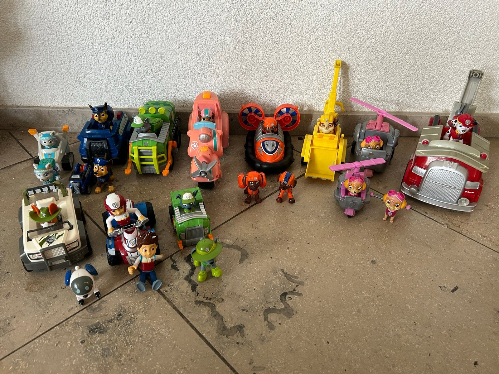 Grote Paw Patrol set met toren en voertuigen, Ophalen of Verzenden, Gebruikt, Jongen of Meisje
