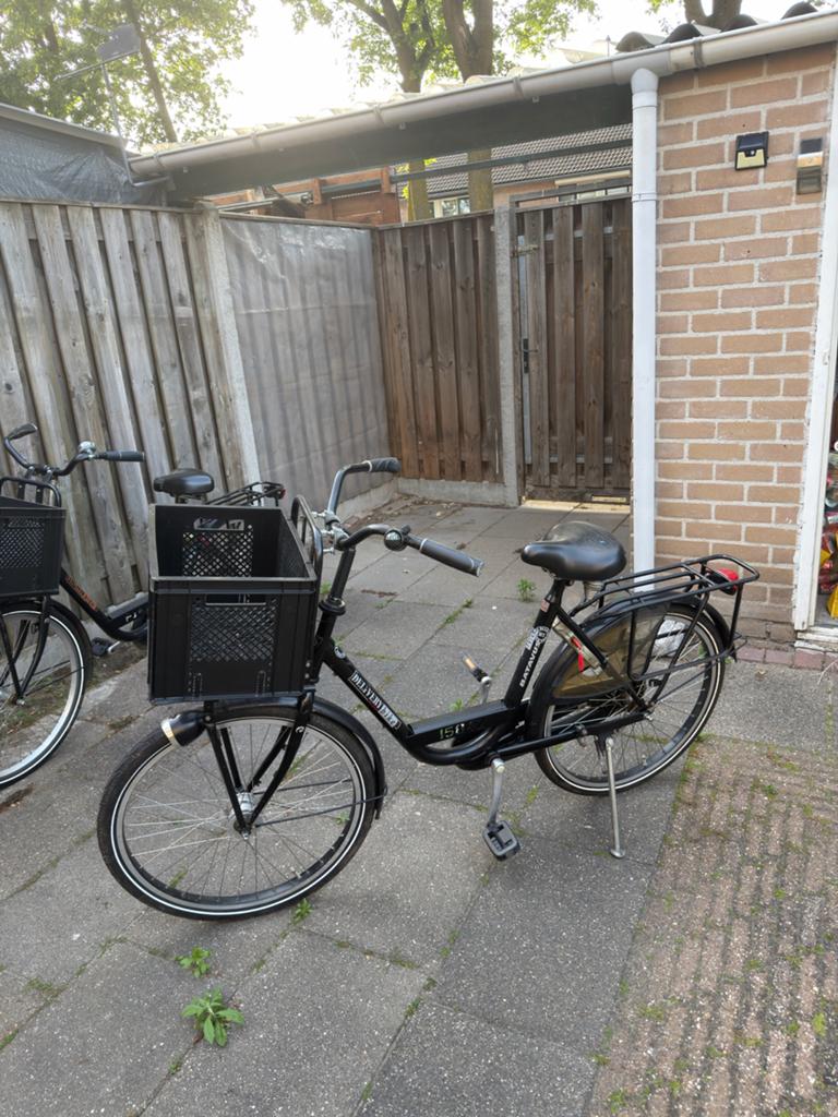 Batavus F142 – Zeer nette stadsfiets met mand, Terugtraprem, Batavus, Ophalen of Verzenden, 53 tot 56 cm