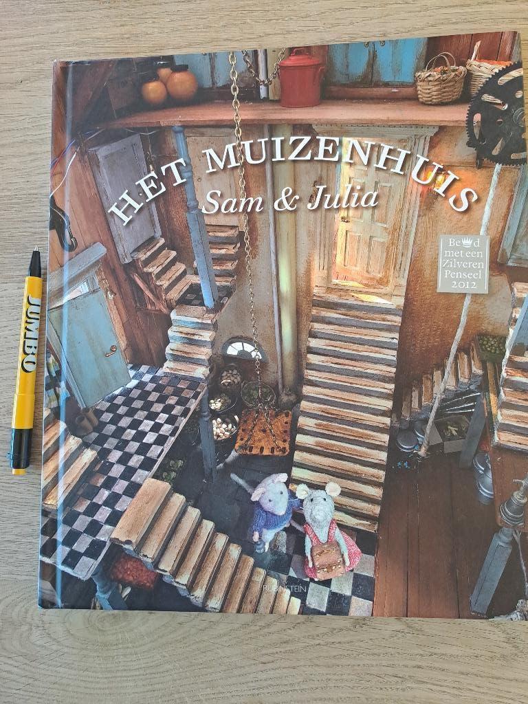 HET MUIZENHUIS. SAM & JULIA ZILVEREN PENSEEL 2012., Gelezen, Fictie algemeen, Jongen of Meisje, Ophalen of Verzenden