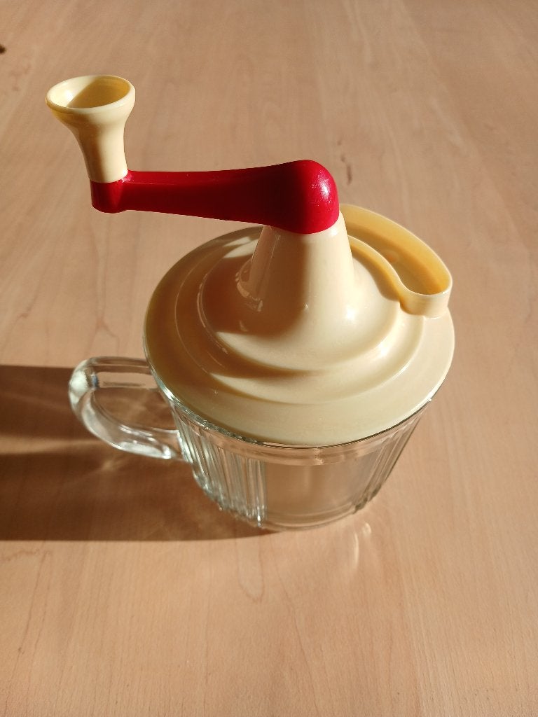 Mooie vintage SLAGROOMKLOPPER glazen kom in  nieuwstaat, Huis en Inrichting, Overige typen, Ophalen of Verzenden, Zo goed als nieuw