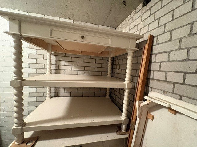 Crèmekleurige houten kast met lade en planken, Ophalen, Landelijke, klassieke stijl, 50 tot 100 cm, Zo goed als nieuw