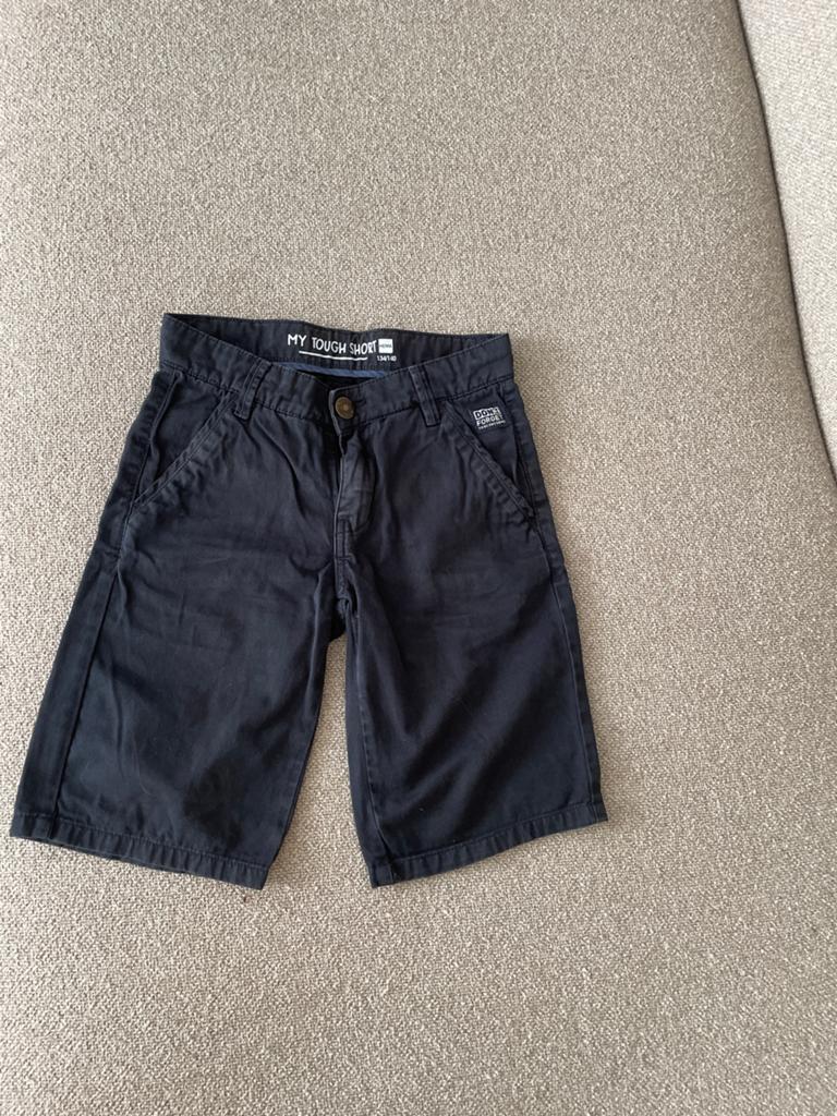 Hema Jongens Short Zwart Maat 134/140, Ophalen, Zo goed als nieuw, Jongen, Broek