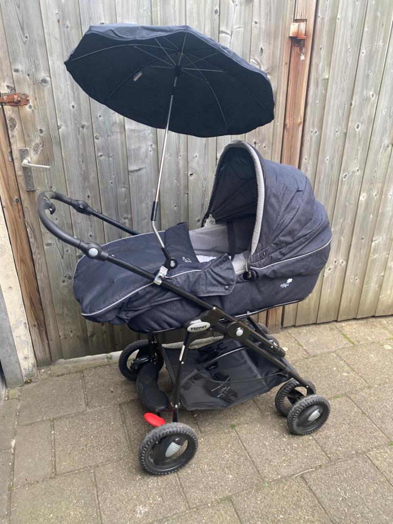 Kinderwagen 3in 1/ babybedje/box en wippertje, Kinderen en Baby's, Kinderwagens en Combinaties, Ophalen, Zo goed als nieuw, Overige merken