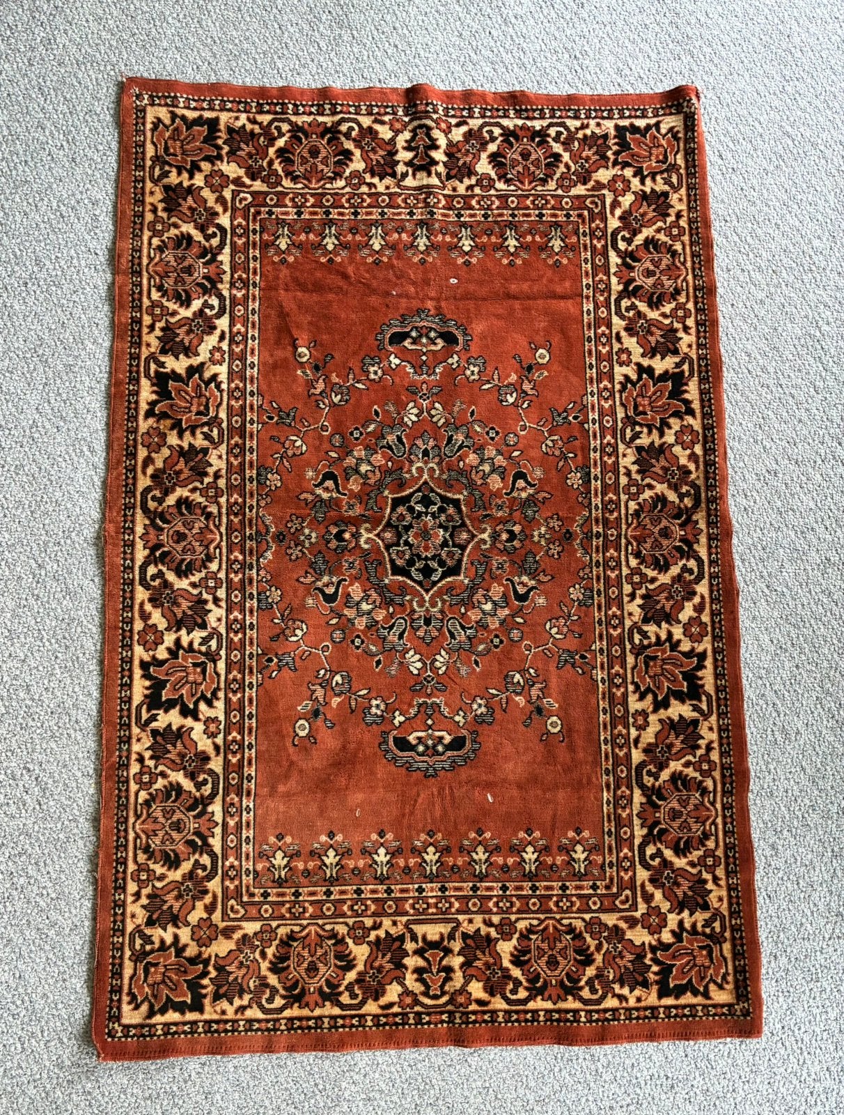 Tafelloper | Rood/Oranje met Patroon | L 1.33 cm B 86 cm, Gebruikt, 100 tot 150 cm, Rechthoekig, Rood