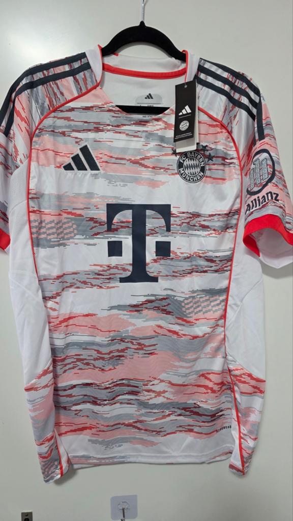 Bayern München voetbalshirt - Nieuw met labels, Maat 52/54 (L), Wit, Nieuw, Ophalen of Verzenden