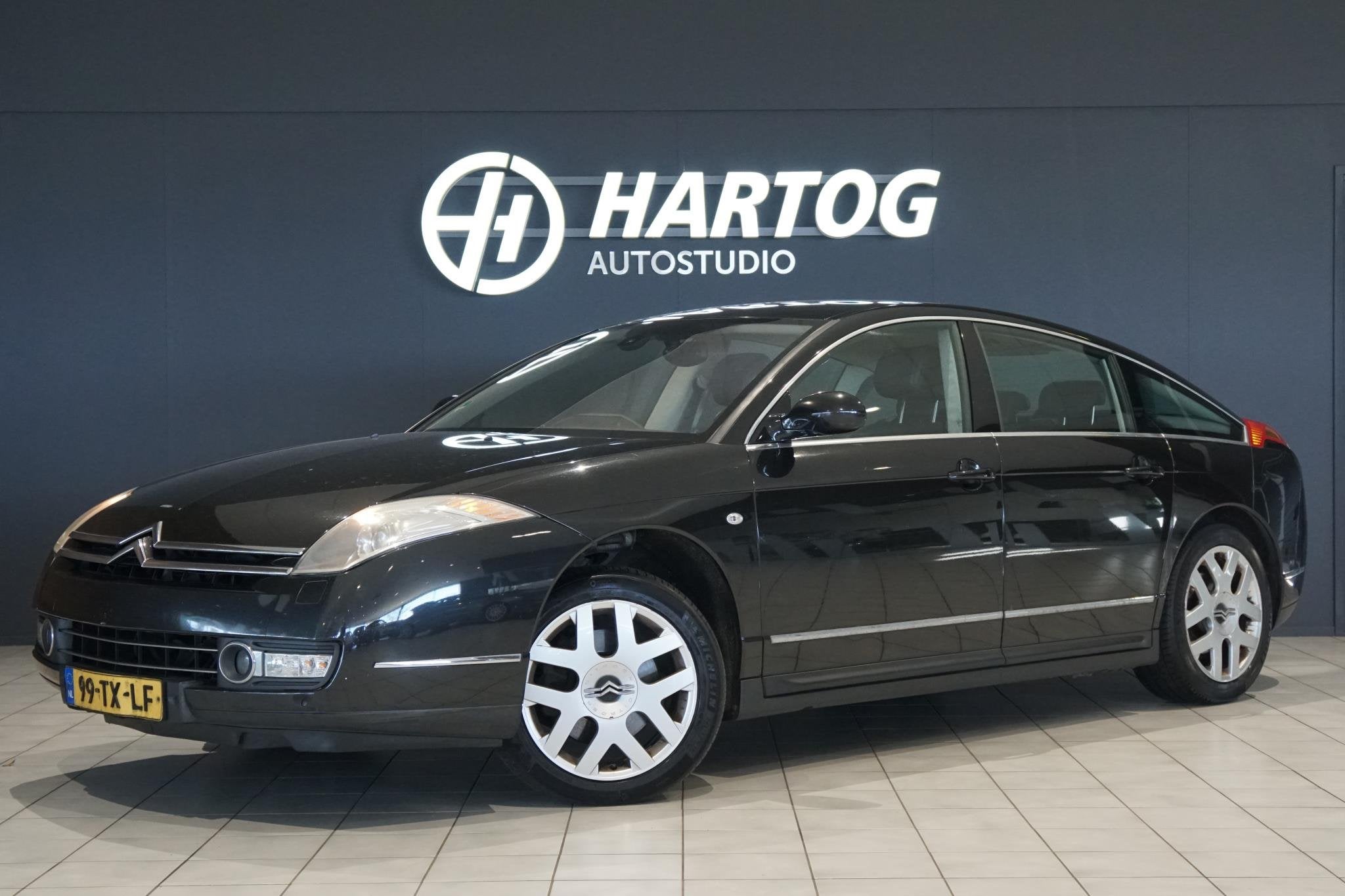 Citroen C6 2.7 HdiF V6 Exclusive 204PK + HEAD-UP DISPLAY, Auto's, Gebruikt, C6, Zwart, Bedrijf