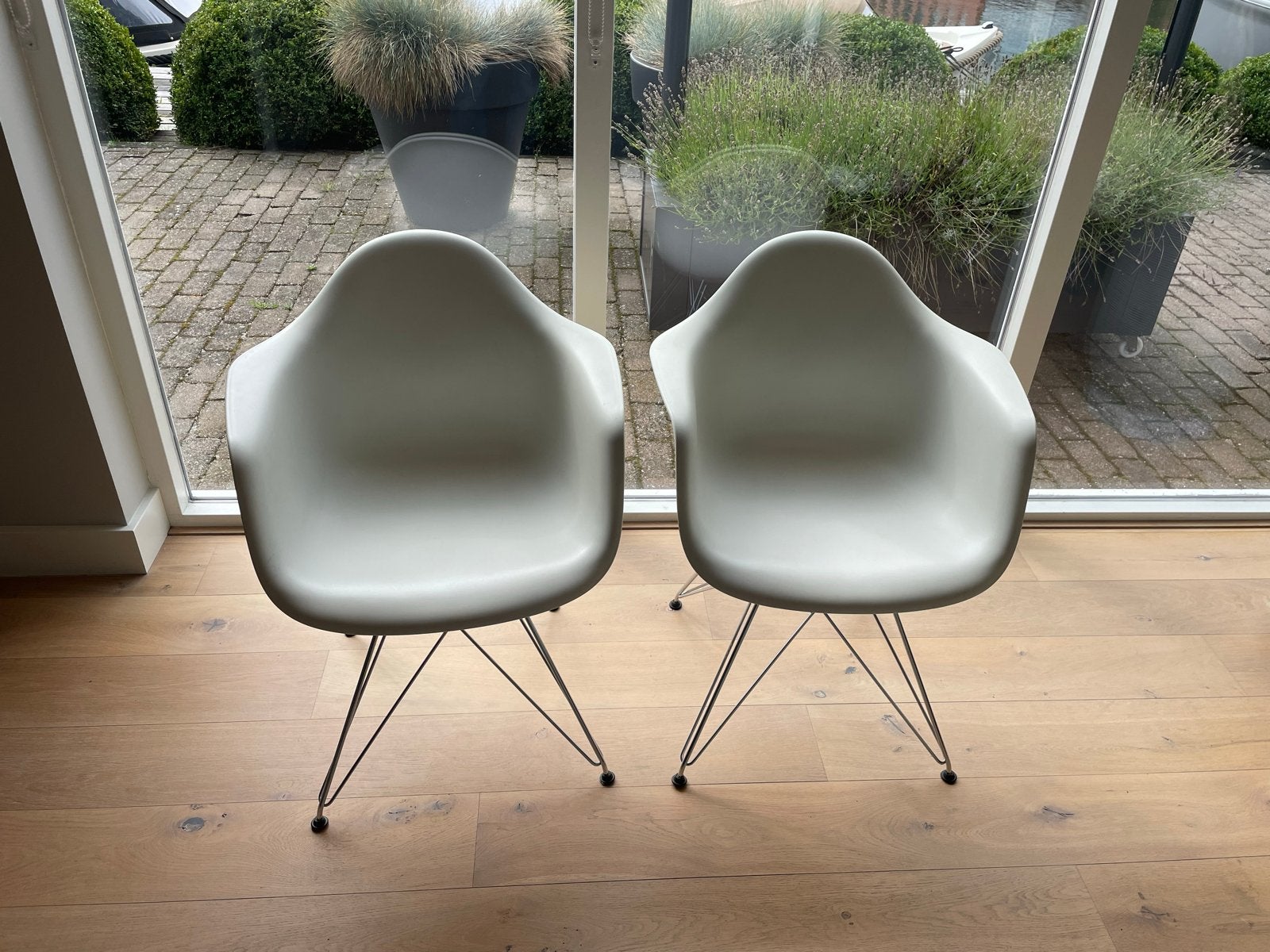 Vitra Eames Plastic Armchair DAR - Set van 2, Ophalen, Kunststof, Twee, Wit