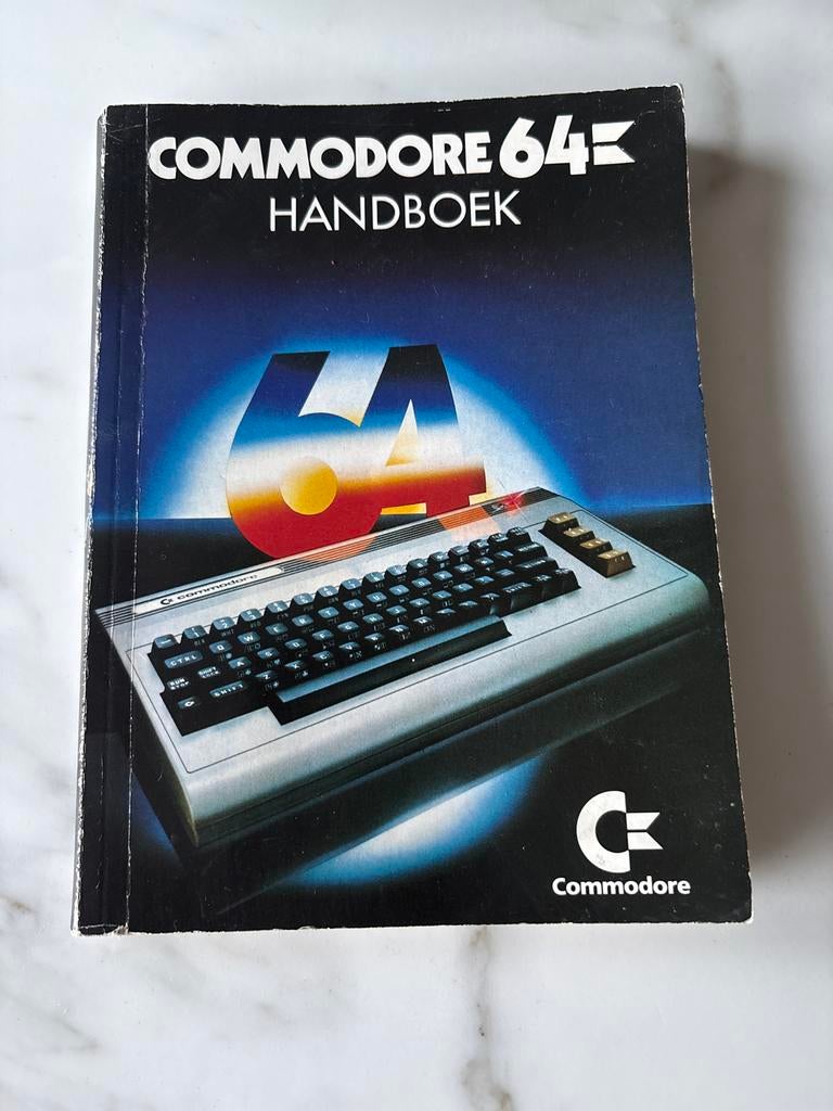 Commodore 64 Handboek - Goede Kwaliteit, Boeken, Ophalen of Verzenden, Gelezen, Hardware
