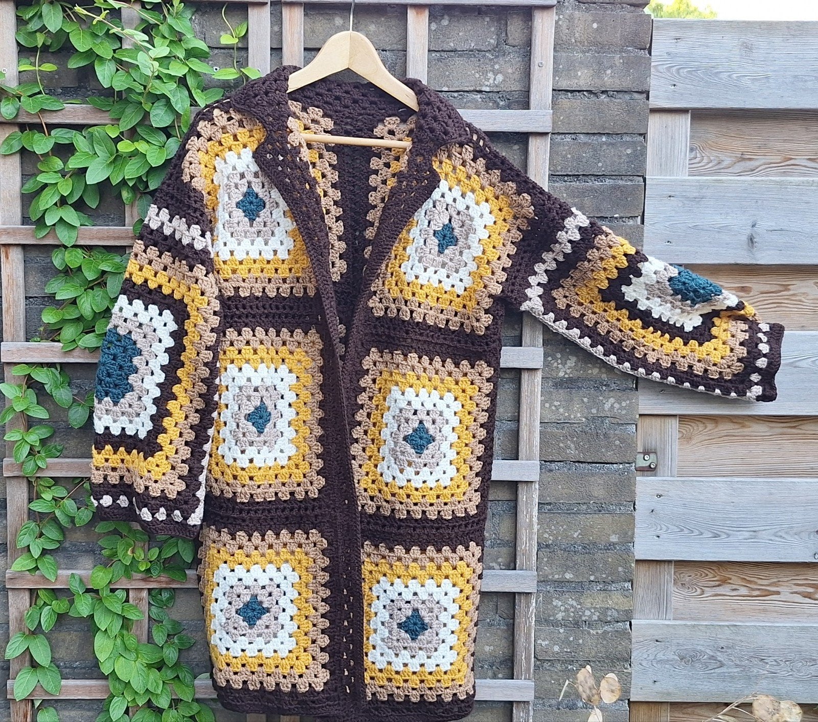 Gehaakt granny vest in herfstkleuren., Hobby en Vrije tijd, Ophalen of Verzenden, Nieuw, Haken, Overige typen