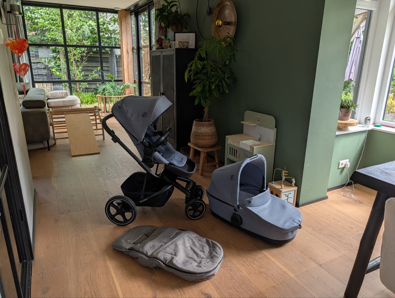 Easywalker Harvey3 Combiwagen met Reiswieg en Accessoires, Zo goed als nieuw, Combiwagen, Verstelbare duwstang, Ophalen