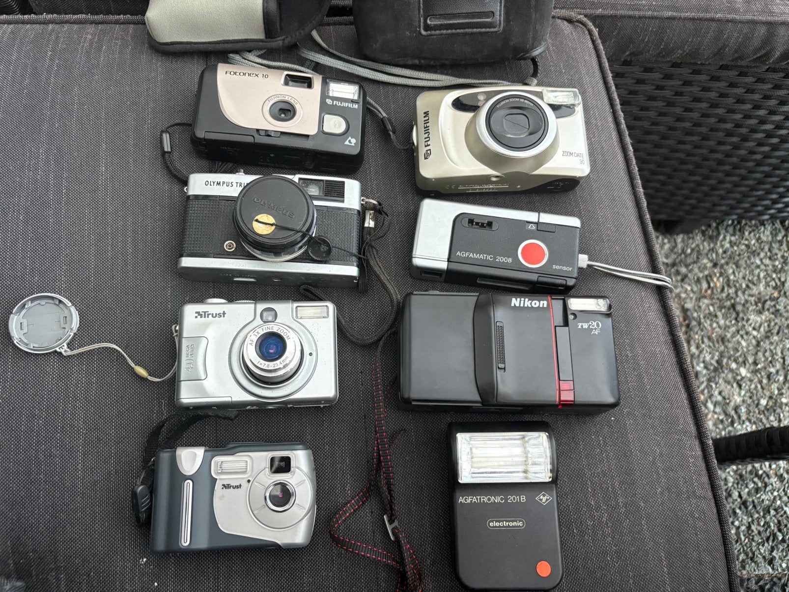 Partij van 7 vintage camera’s + Agfatronic flitser, Audio, Tv en Foto, Ophalen of Verzenden, Gebruikt, Compact, Fuji