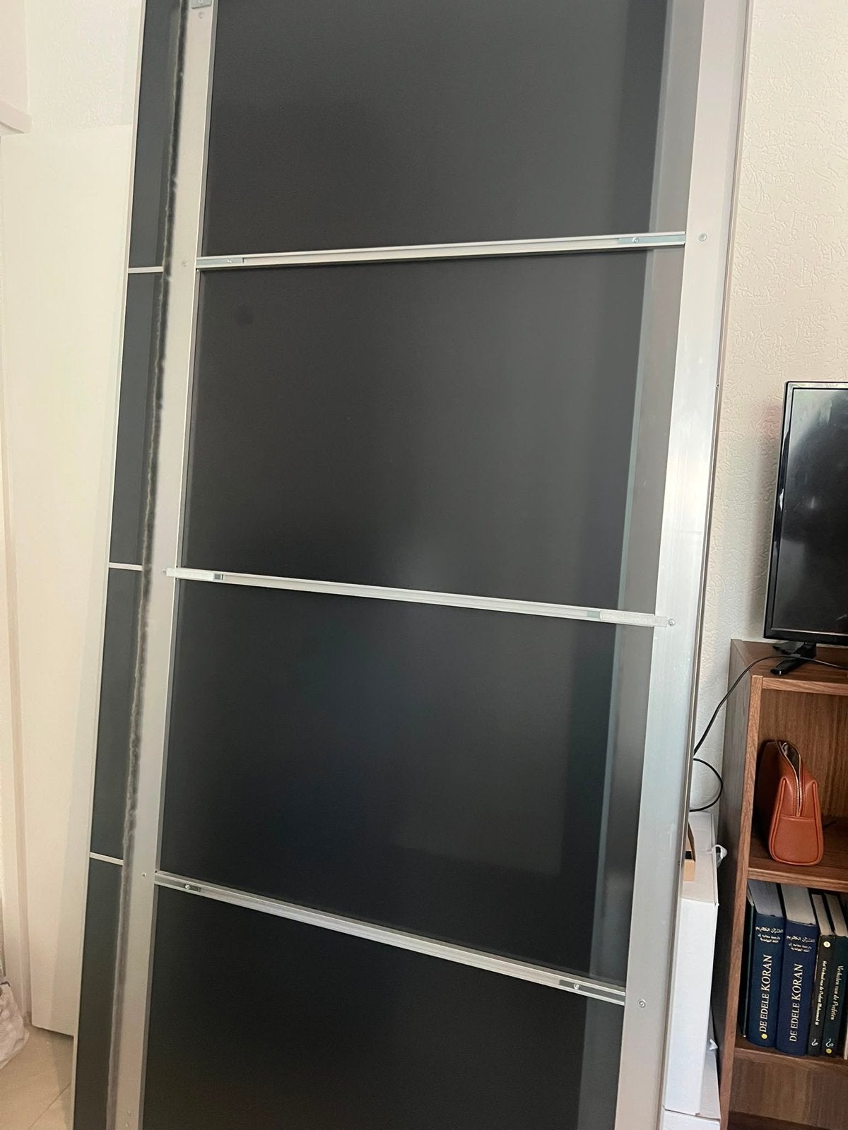 IKEA schuifdeuren 2 stuks - Zwart/zilver zsm weg, Huis en Inrichting, Kasten | Kledingkasten, Ophalen, 100 tot 150 cm, 200 cm of meer