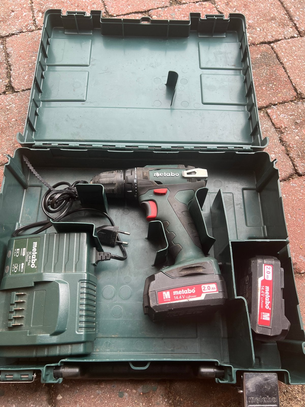 Metabo Accuboormachine 14.4V met koffer en 2 accu's, Ophalen of Verzenden, Gebruikt, Boor- en Schroefmachine