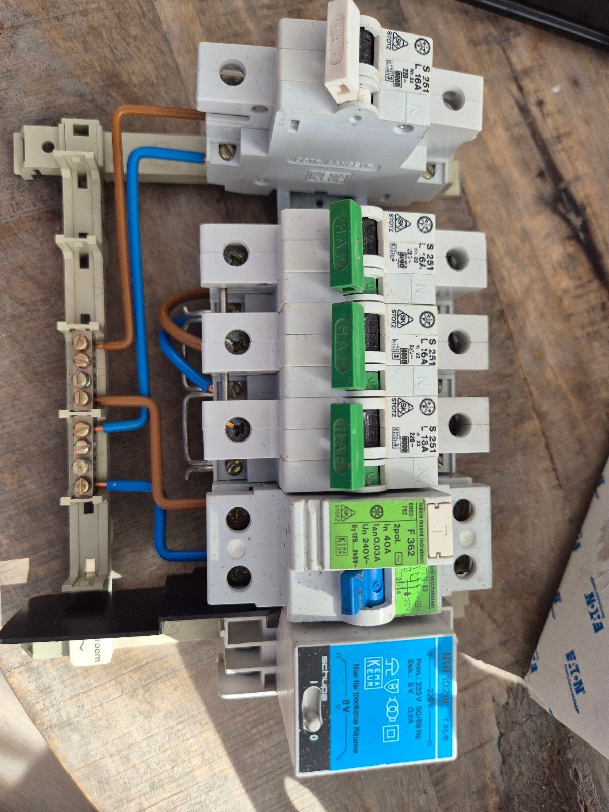Gebruikte Eaton groepenkast-onderdelen op DIN-rail, Ophalen of Verzenden