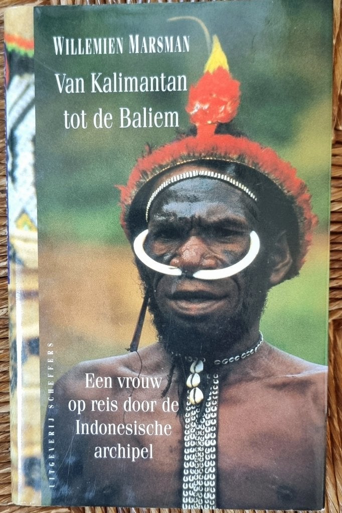 Van Kalimantan tot de Baliem - Willemien Marsman - hardcover, Boeken, Ophalen of Verzenden, Gelezen, Willemien Marsman, Azië