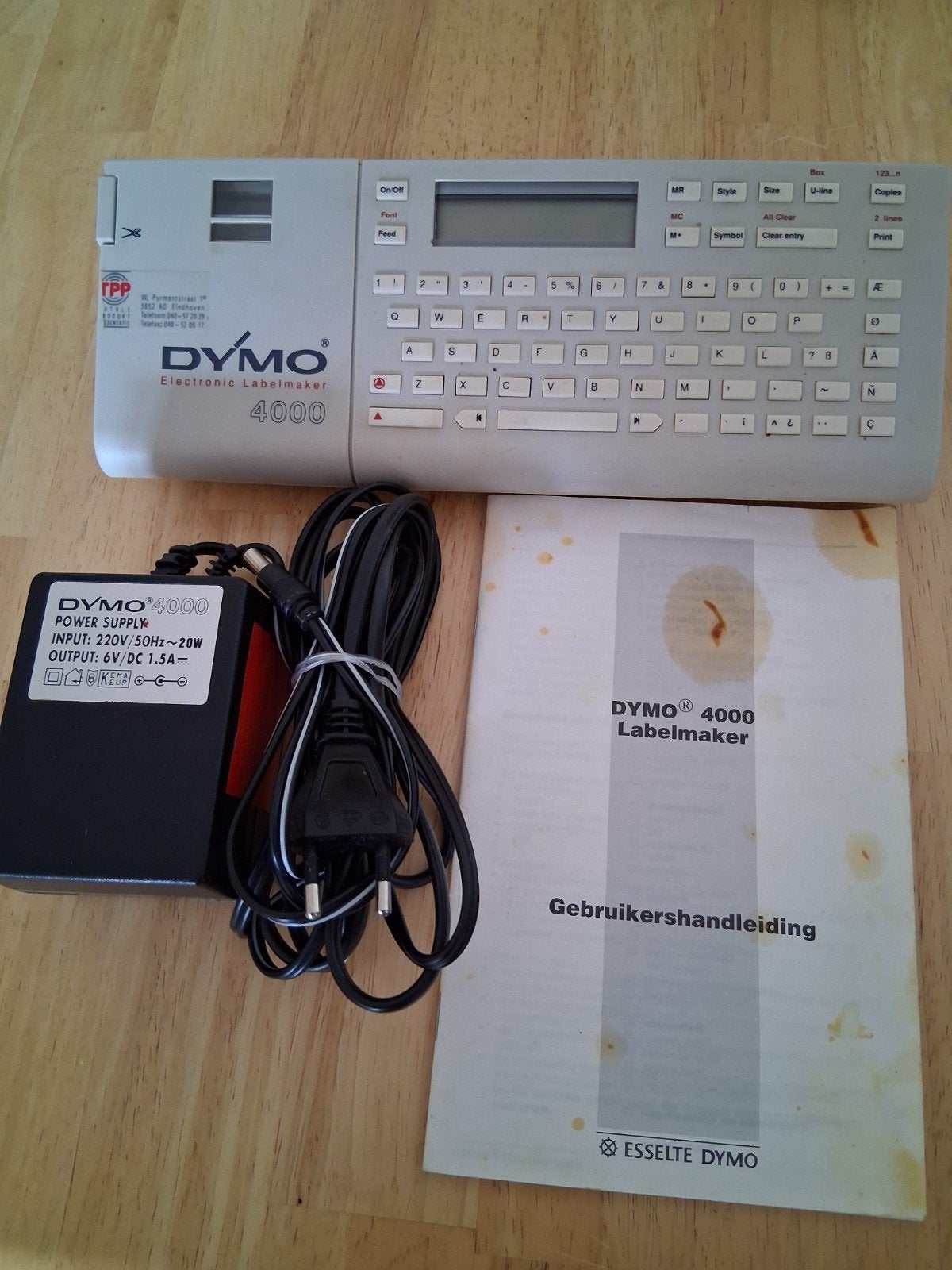 Dymo 4000 Labelmaker met accessoires en lamineerapparaat, Gebruikt, Qwerty, Dymo, Ophalen of Verzenden
