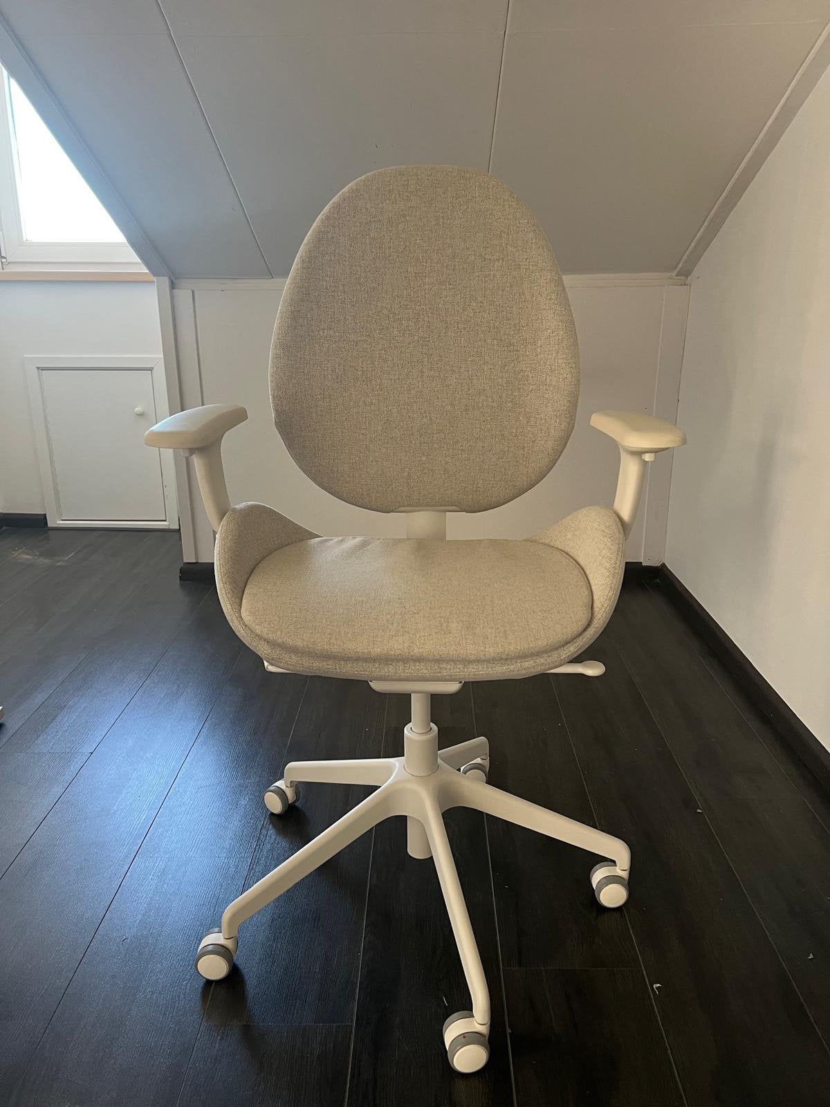 IKEA HATTEFJÄLL bureaustoel zgan, Ophalen, Zo goed als nieuw, Beige