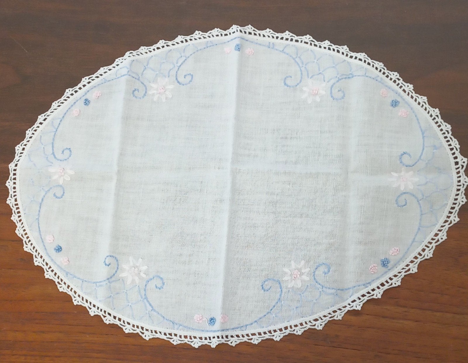 Mooi oud brocant kleedje, roze/blauw, geborduurd, gehaakt, Antiek en Kunst, Ophalen of Verzenden