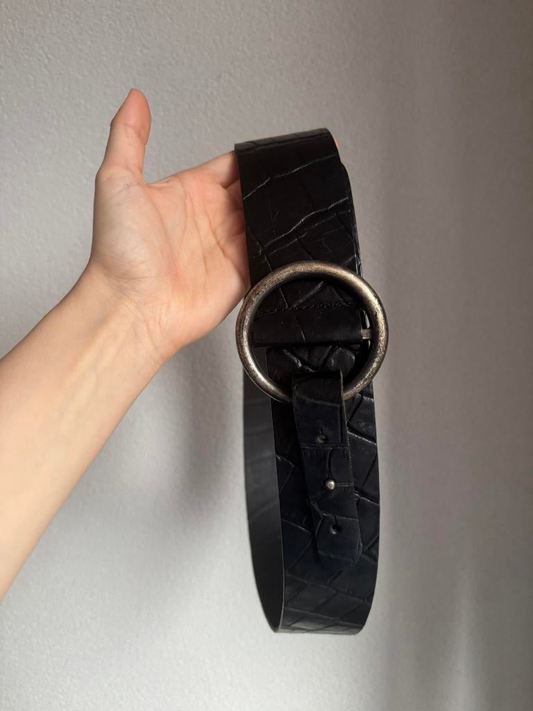 Vintage zwart leren riem met krokodillen print en ronde gesp, Vintage, 3 tot 5 cm, Vintage, 90 tot 100 cm