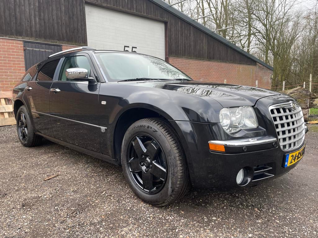 Chrysler 300C 5.7 I V8 Touring AWD AUT 2005 Zwart, Auto's, Chrysler, Automaat, 450 kg, 5654 cc, Vierwielaandrijving