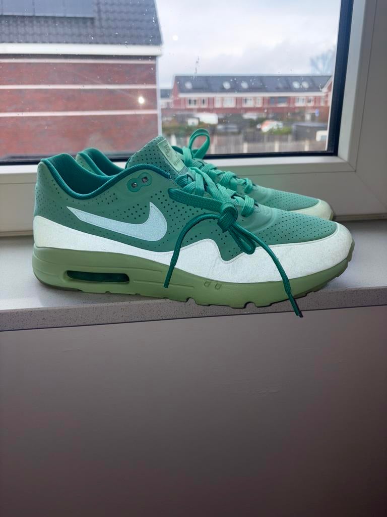 Nike Air Max Ultra Moire Green Glow maat 45 (2014), Kleding | Heren, Schoenen, Ophalen of Verzenden, Zo goed als nieuw, Overige kleuren