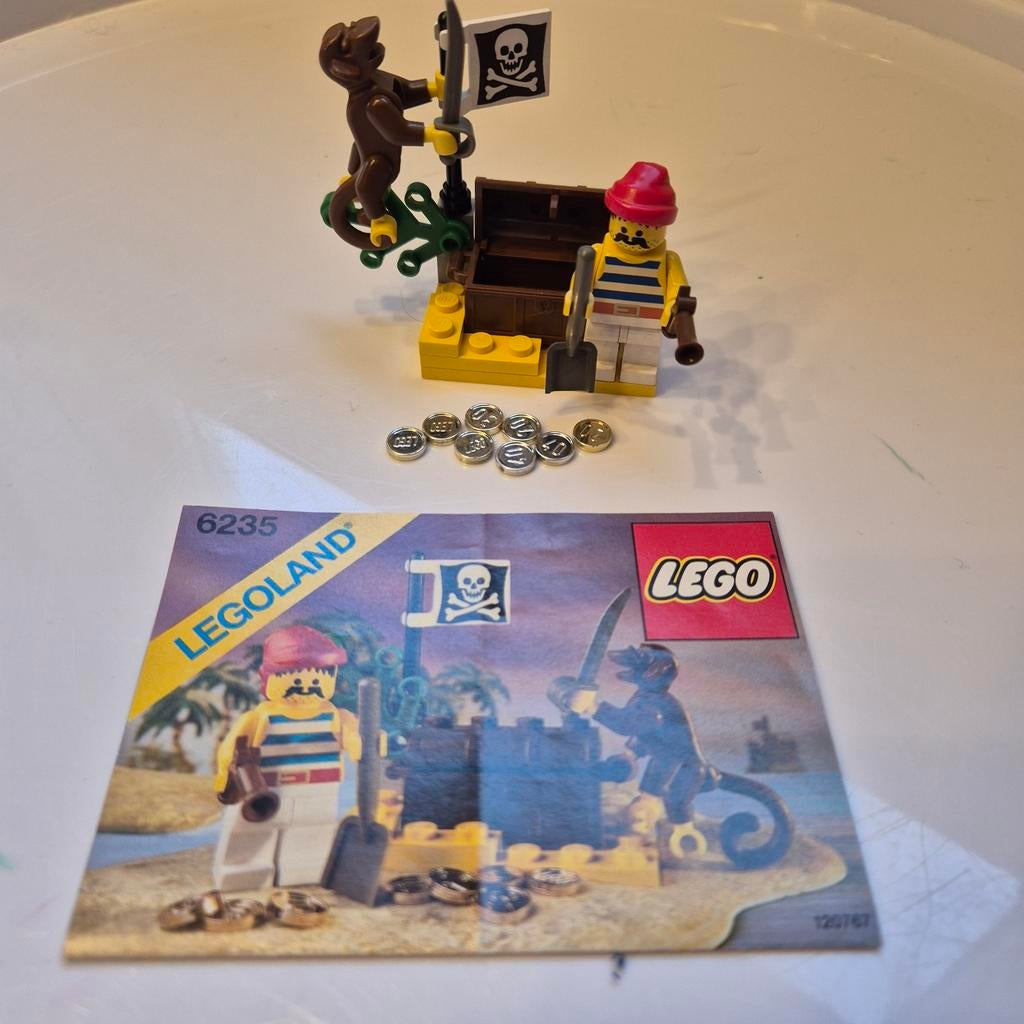 Lego Pirates 6235 Buried Treasure - Compleet met boekje, Kinderen en Baby's, Speelgoed | Duplo en Lego, Ophalen of Verzenden, Gebruikt
