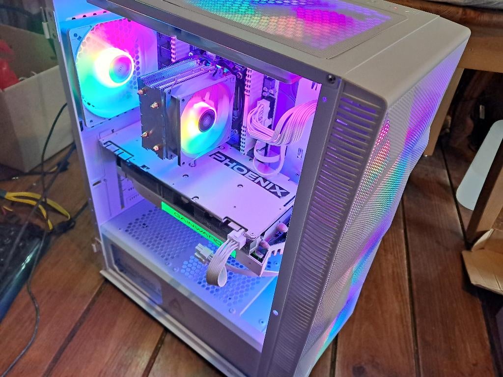 Gaming computer - Core i7 - GTX 1070 - 16gb ddr4 - White, Zelf gebouwde pc, Ophalen of Verzenden, Zo goed als nieuw, Gaming