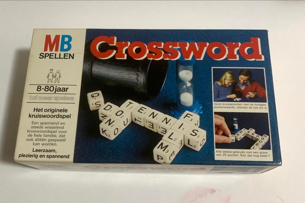 MB Crossword Spel 1978 woorden maken - lijkt op Boggle, Vijf spelers of meer, Ophalen of Verzenden, Zo goed als nieuw