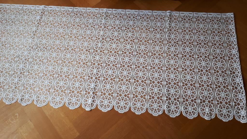 2  zgan witte vitrage valletjes met bloemmotief, Gezellig, Wit, Ophalen of Verzenden, Zo goed als nieuw