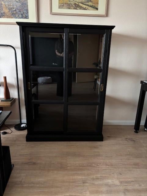 Vitrinekast Ikea Malsjö, Ophalen, Met deur(en), 100 tot 150 cm, Glas