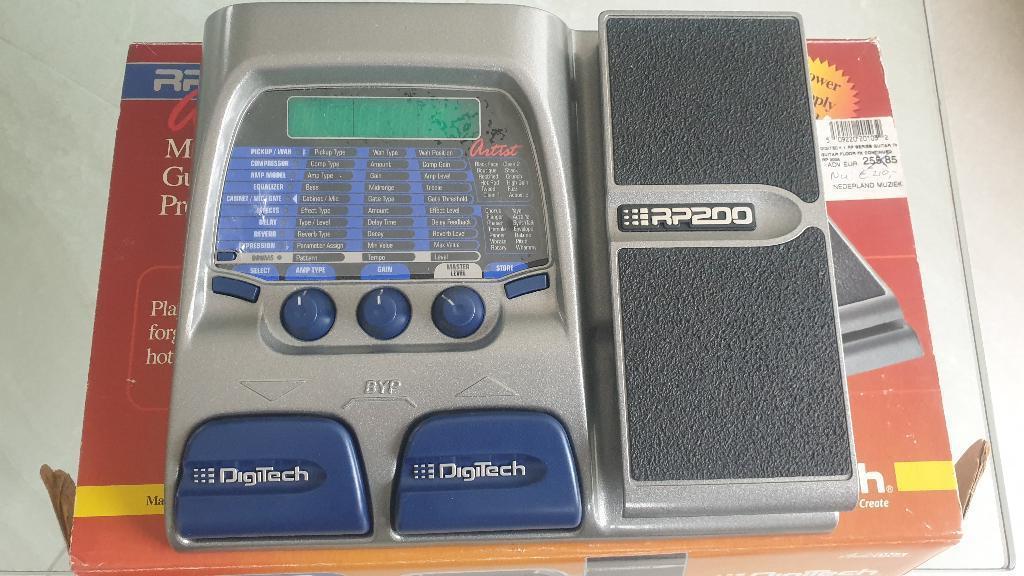 Te koop: multi-effect pedaal DigiTech RP200 Artist, Ophalen of Verzenden, Zo goed als nieuw, Multi-effect