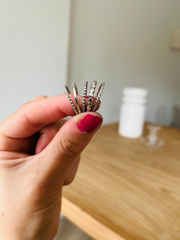 5 aanschuifringen ringen anna nina, Sieraden, Tassen en Uiterlijk, Nieuw, Ophalen of Verzenden, 17 tot 18, Dame
